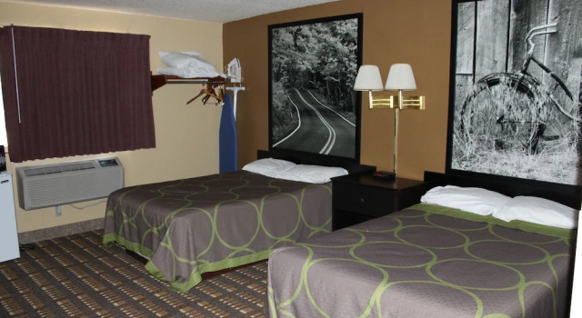 Super 8 Stillwater/St Paul, Varaa Hotelli Hotellit Minnesota pysäköinnillä, Pysäköinti