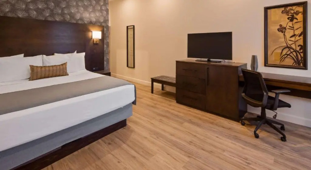 Номер Standard Best Western Plus Montreal East