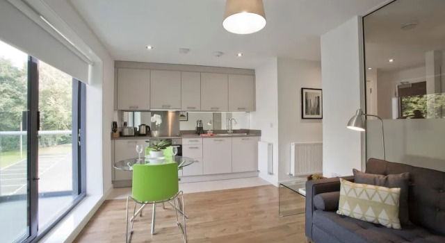 LUXURY STUDIO Apartment in Stoneywood, Aberdeen