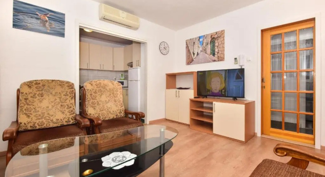 Apartments Vjeko, Забронировать Апартаменты/квартира Отели Макарска с парковкой, рядом с Францисканский монастырь, Парковка