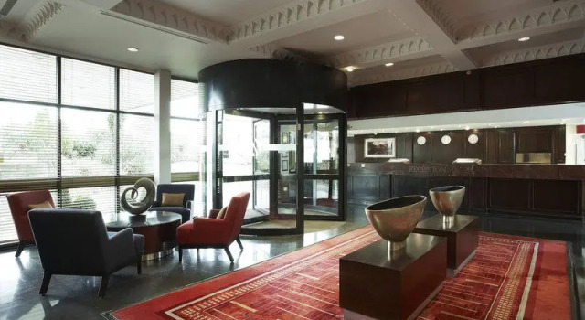 Двухместный номер Deluxe The Aberdeen Dyce Hotel