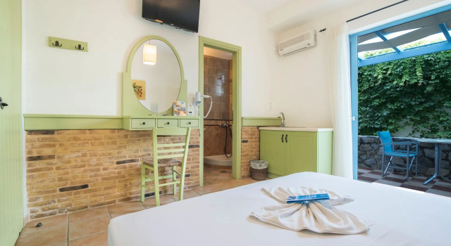 Saronis Hotel Agistri - Adults Only, Rezervovat Hotel Hotely v Saronic Islands s parkováním, Parkování