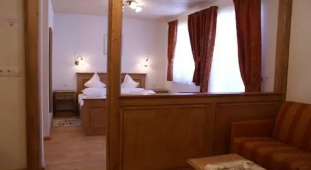 Residence Rosarela, Забронировать Отель Бадия Корвара-ин-Бадия