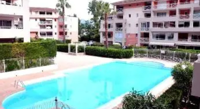 Appartement 4 personnes avec piscine, tennis, proche de la mer