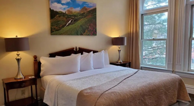 Люкс Deluxe Hotel Ouray - for 12 years old and over