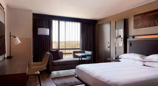 Двухместный клубный номер Standard Atlanta Marriott Northeast/Emory Area