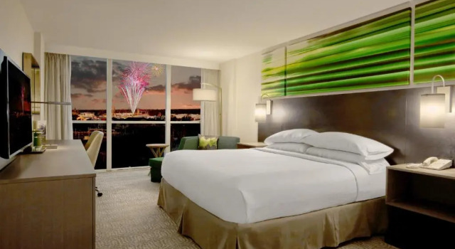 Двухместный номер DoubleTree by Hilton at the Entrance to Universal Orlando
