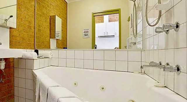 Люкс Cranbourne Motor Inn