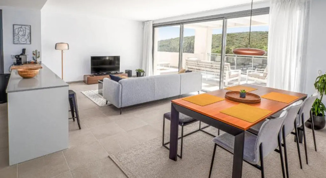 Casares Green 2365