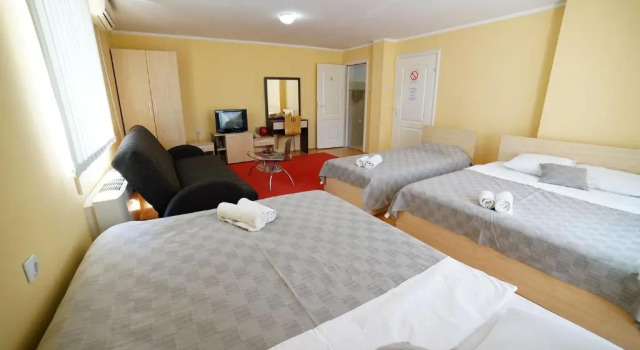 Апартаменты Deluxe Bed and Breakfast Majesty