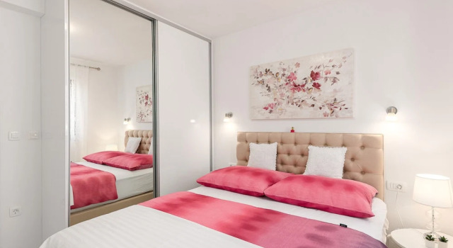 Apartment Summer Breeze Okrug Gornji