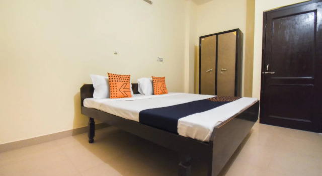 Hotel Vintage Balaji Tower by OYO Rooms, Book Hotel Patiala Punjab