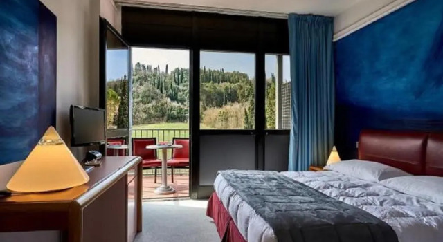 Двухместный номер Comfort Albornoz Palace Hotel
