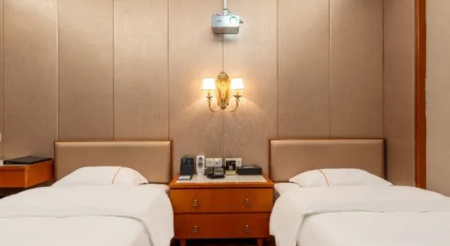 Номер Standard Golden Maple Hotel