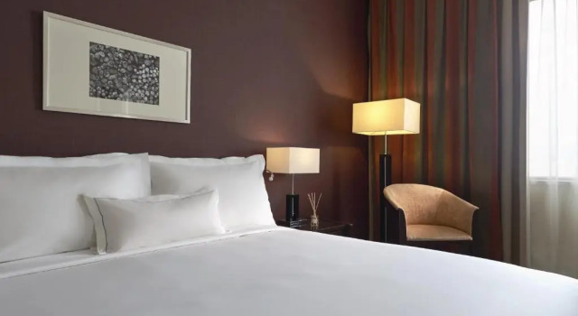 Двухместный номер Deluxe AC Hotel by Marriott Penang
