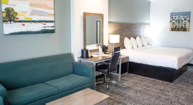 Двухместный люкс c 1 комнатой Best Western Plus MidAmerica Hotel