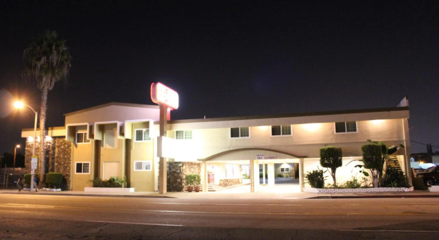 Grand Inn