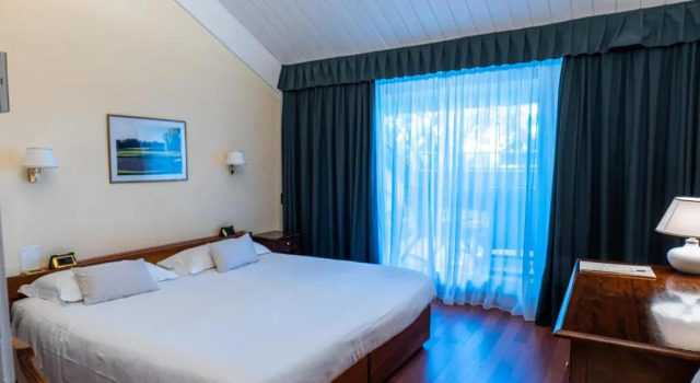 Двухместный номер Standard с балконом Golf Hotel La Pinetina