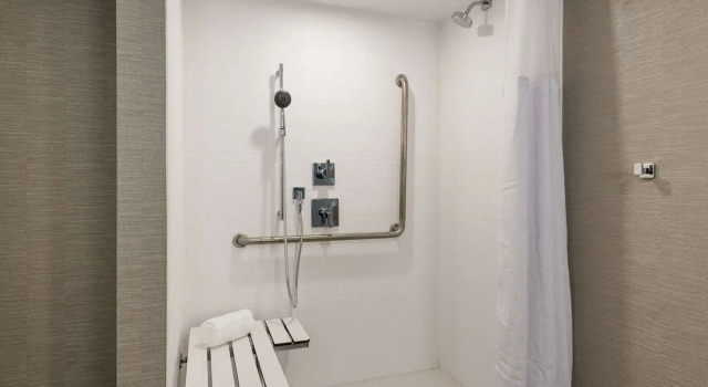 Люкс Homewood Suites By Hilton Ottawa Downtown
