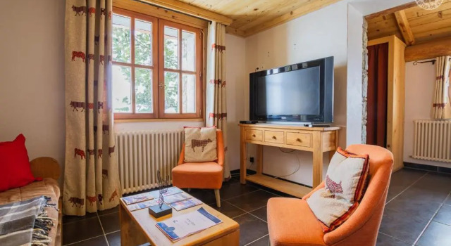 Appartement Petite Charline, Забронировать Апартаменты/квартира Отели Тинь с парковкой, Парковка