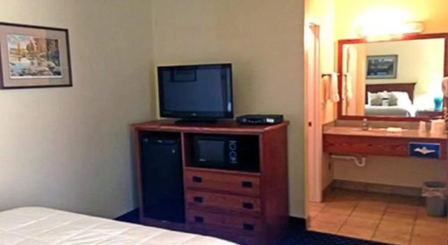 Номер Standard Stay Express Inn Hamilton