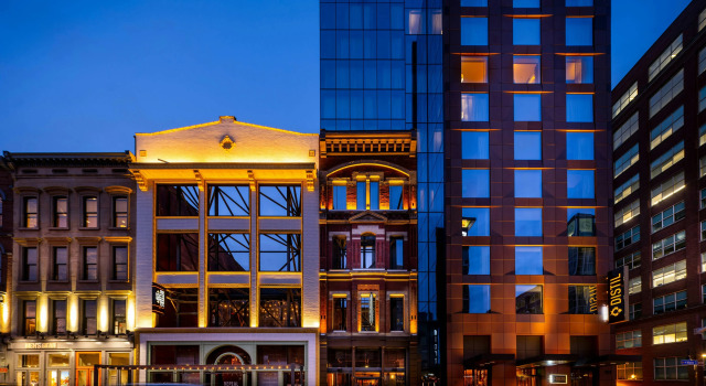 Hotel Distil, Autograph Collection, Забронировать Отель Луисвилл Louisville Metropolitan Area, рядом с Louisville Slugger Field