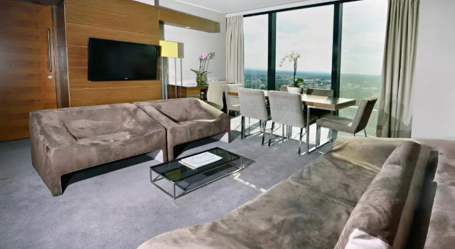 Люкс Executive The Manchester Deansgate Hotel, by IHG