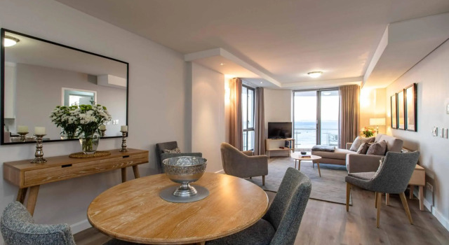Hibernian Towers 807, Beach Road, Strand