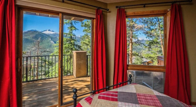 Cedar Lower Luxury Vacation At Windcliff 2 Bedroom Home by RedAwning