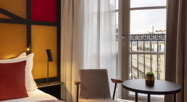 Двухместный номер Prestige с балконом Le 12 Hôtel