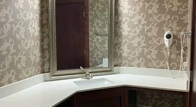 Двухместный люкс Quality Inn Eureka Springs South