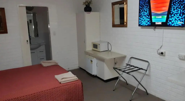 Двухместный номер Deluxe Colonial Inn Motel
