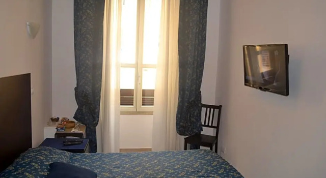 Incantoromano guest house, Забронировать Отель Вокзал Термини , рядом с Piazza San Giovanni in Laterano
