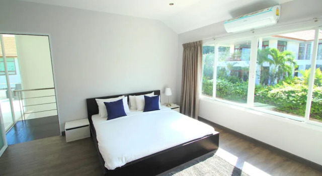 Hua Hin 5 Bedrooms Mansion B3