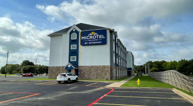 Microtel Inn & Suites by Wyndham Bossier City, Забронировать Отель Отели и гостиницы Бошьер-Сити, рядом с Bossier Civic Center, Отель