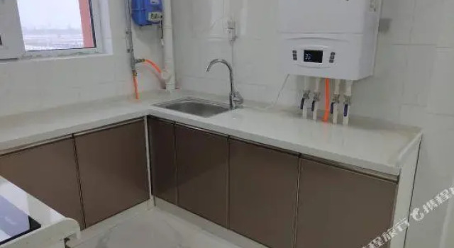 Tieqi Youth Apartment, Book Apartment Karamay Xinjiang