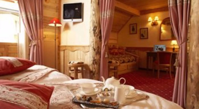 Hôtel Chalet Mounier, Забронировать Шале Коттеджи Ле-дез-Альп, рядом с Горнолыжный подъемник Кот Брун, Коттедж