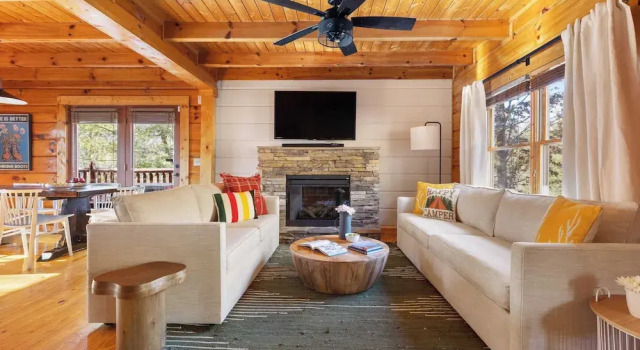 Коттедж Riverbend by Avantstay Redesigned, Hot Tub, Firepit, Billiards Pigeon Forge