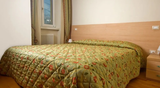 Апартаменты Comfort с балконом и с видом на город Appartamenti Baia Azzurra