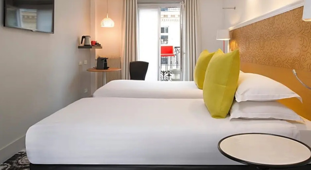 Двухместный номер Standard Hotel Elysees 8