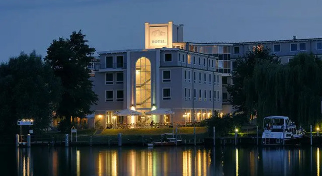 Люкс Hotel am Schloß Köpenick by Golden Tulip