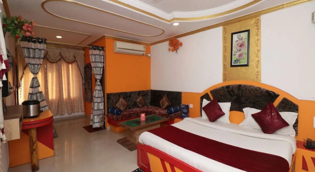 OYO 22675 Hotel Prateek