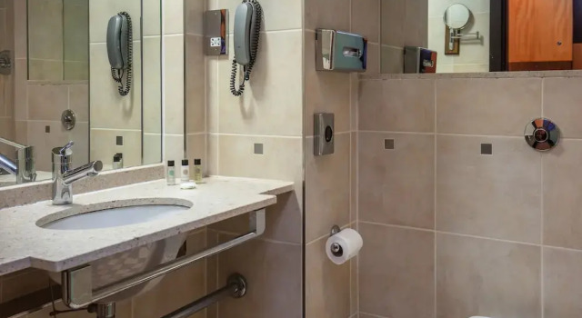 Семейный номер Classic Crewe Hall Hotel & Spa - Cheshire