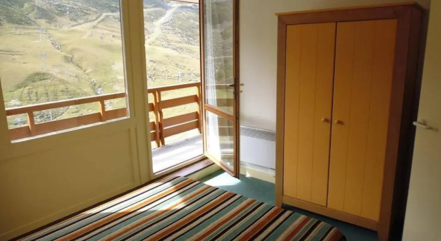Appartement La Mongie, 2 pièces, 6 personnes - FR-1-404-19, Забронировать Апартаменты/квартира Отели Tourmalet Ski Resort с парковкой, Парковка