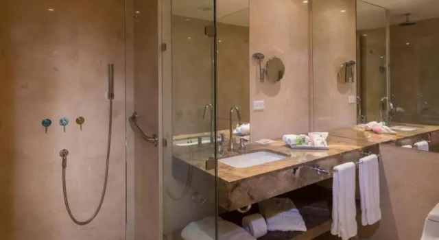 Четырёхместный люкс Radisson Cartagena Ocean Pavillion Hotel