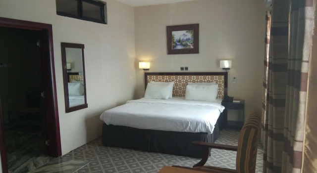 Полулюкс Adig Suites