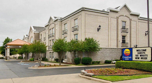 Comfort Inn West