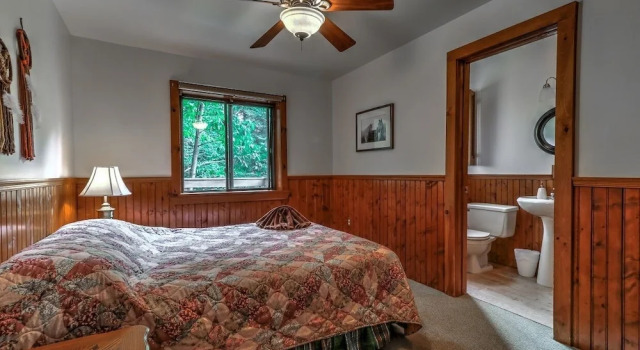 Люкс с балконом Magnolia Streamside Resort