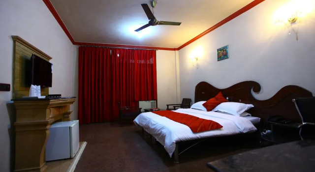 Hotel Anandam, Забронировать Отель Отели штата Харьяны с парковкой, Парковка