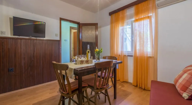 Apartment John, Забронировать Апартаменты/квартира Отели Приморско-Горанской жупания с парковкой, Парковка
